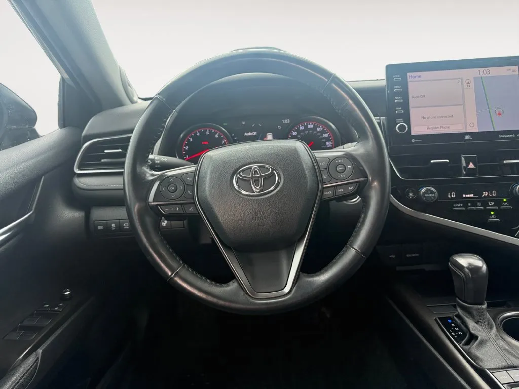 Toyota Camry photo 12