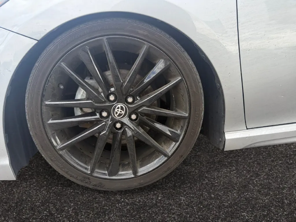 Toyota Camry photo 14