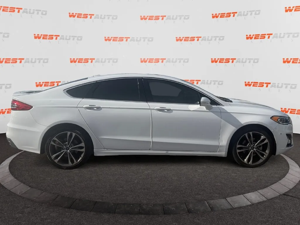 Ford Fusion photo 6