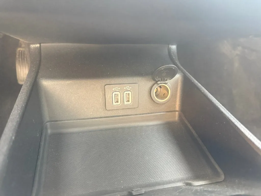 Ford Fusion photo 16