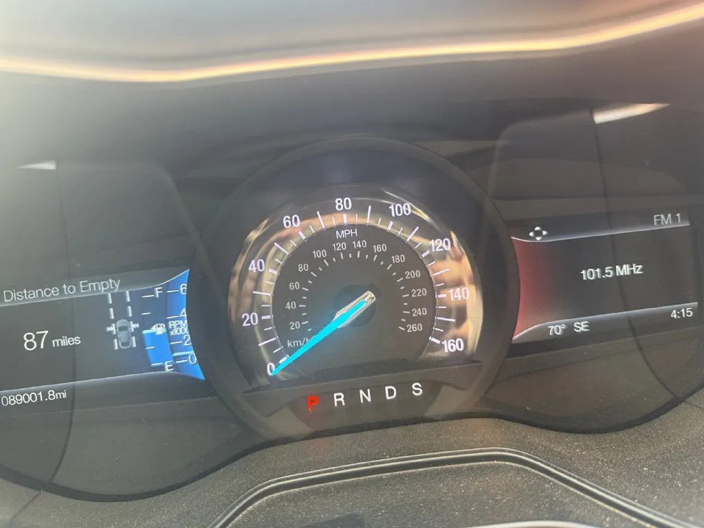 Ford Fusion photo 17