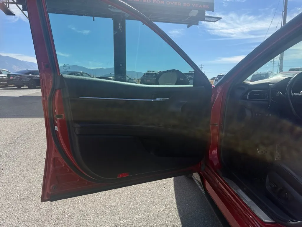 Toyota Camry photo 18