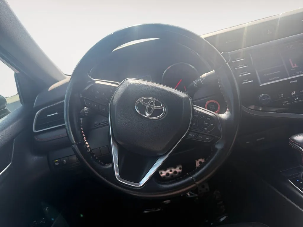 Toyota Camry photo 12