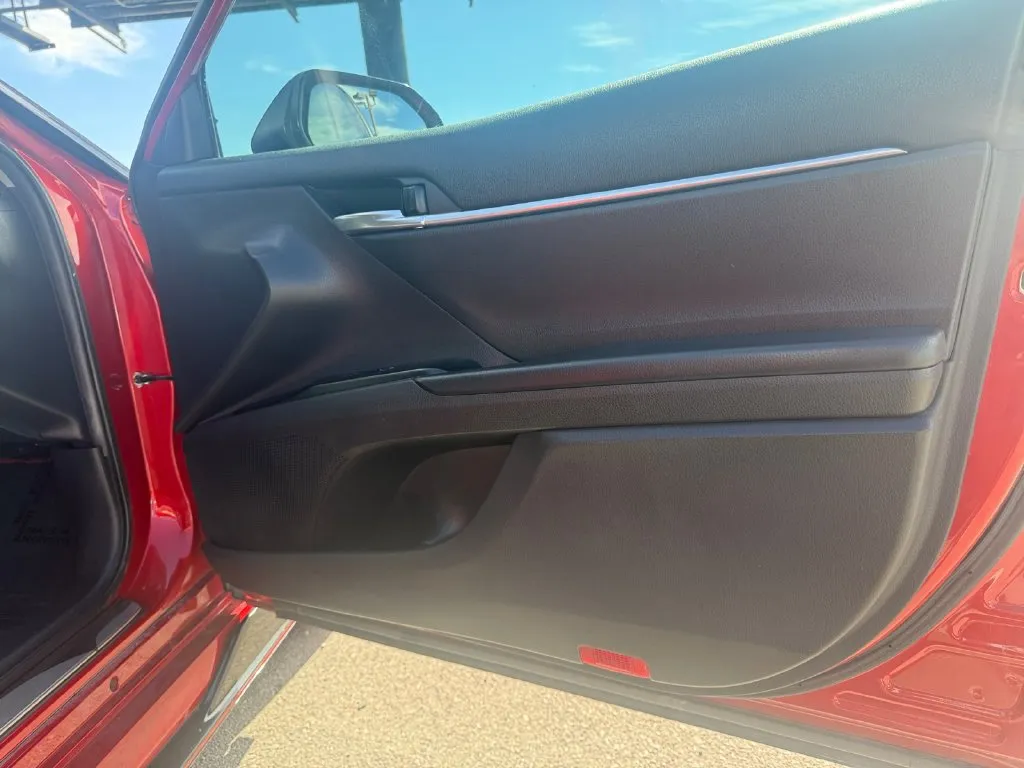 Toyota Camry photo 29