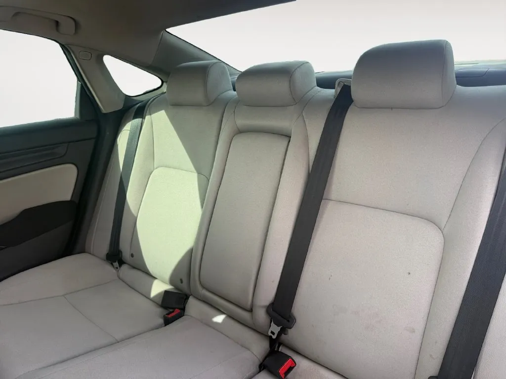 Honda Civic photo 13
