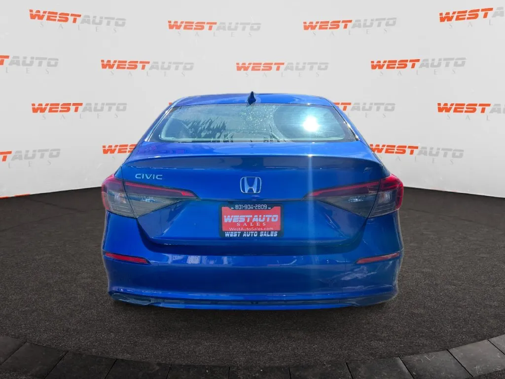 Honda Civic photo 4