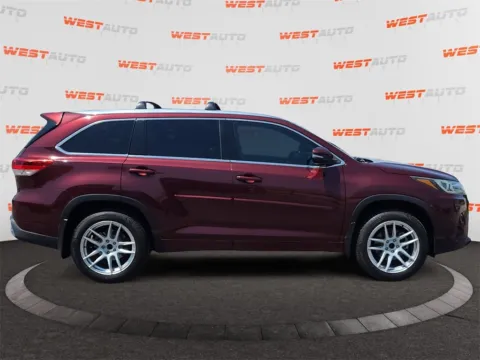 More photos of 2019 Toyota Highlander Limited at West Auto Sales - Tooele, UT