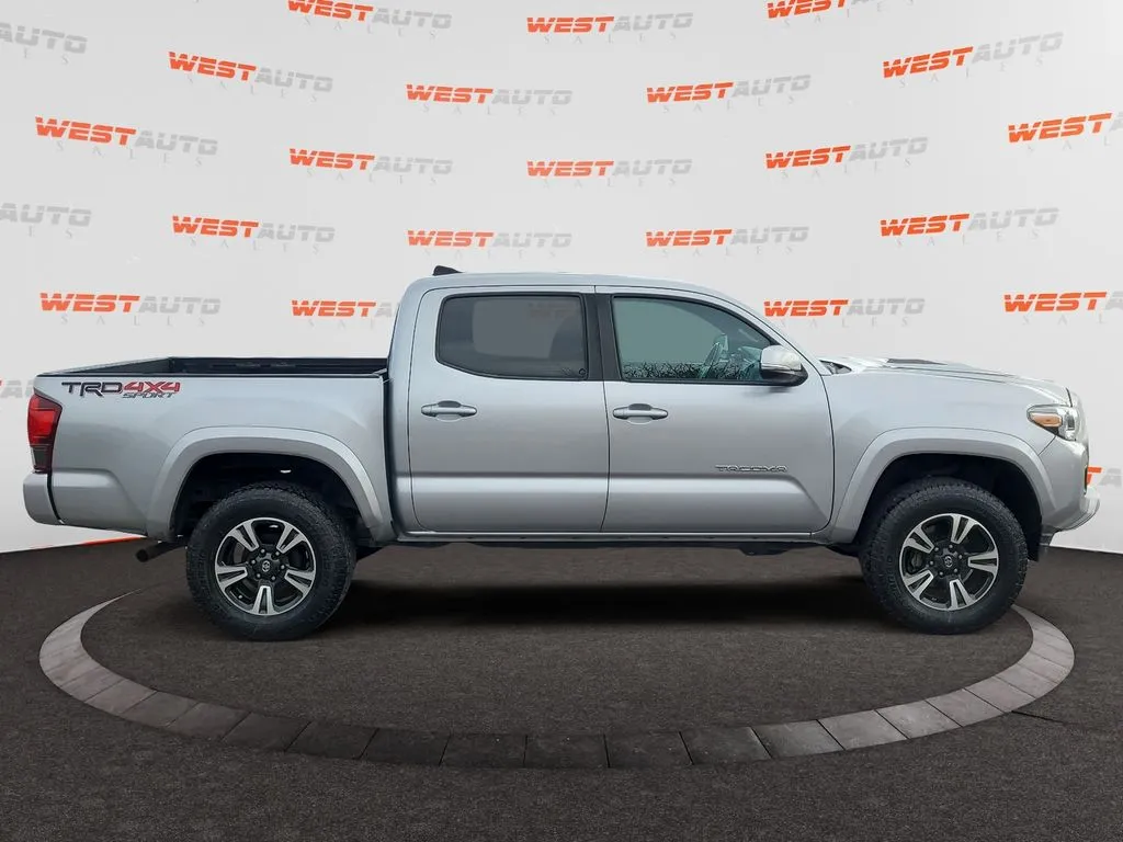 2019 Toyota Tacoma TRD Sport - Photo 6