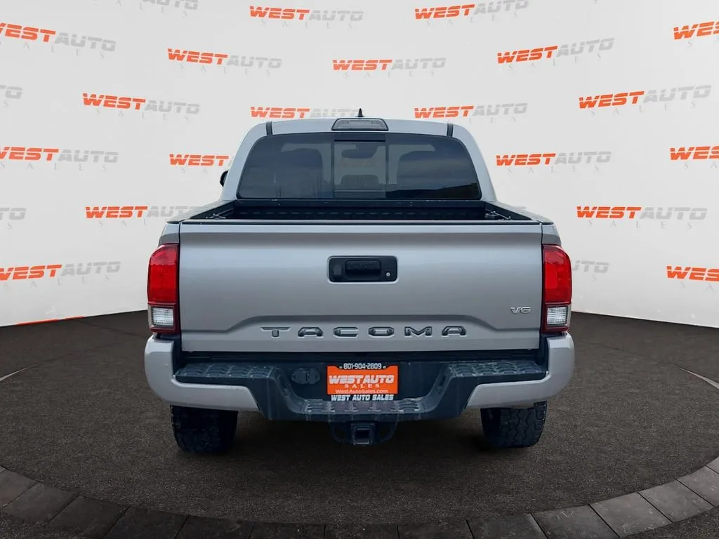 2019 Toyota Tacoma TRD Sport - Photo 4