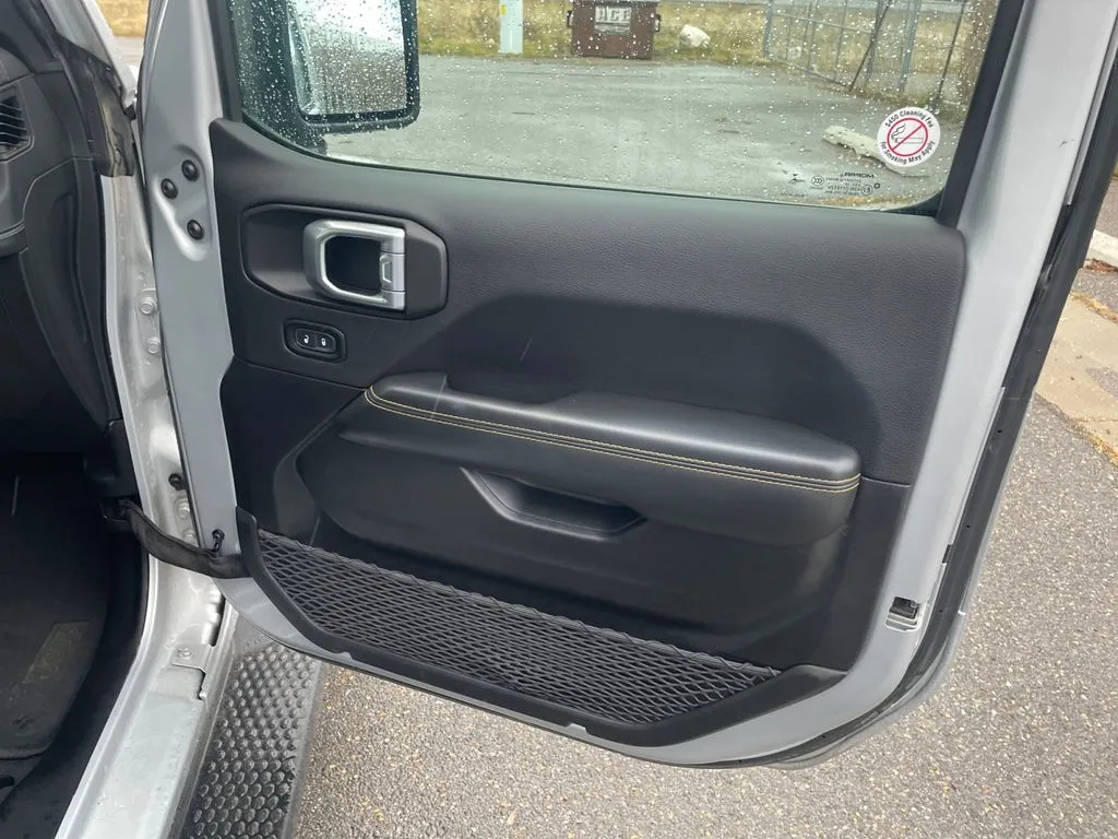 2024 Jeep Wrangler 4-Door Sahara - Photo 17