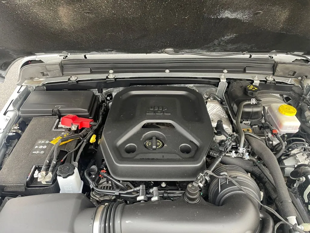 2024 Jeep Wrangler 4-Door Sahara - Photo 34