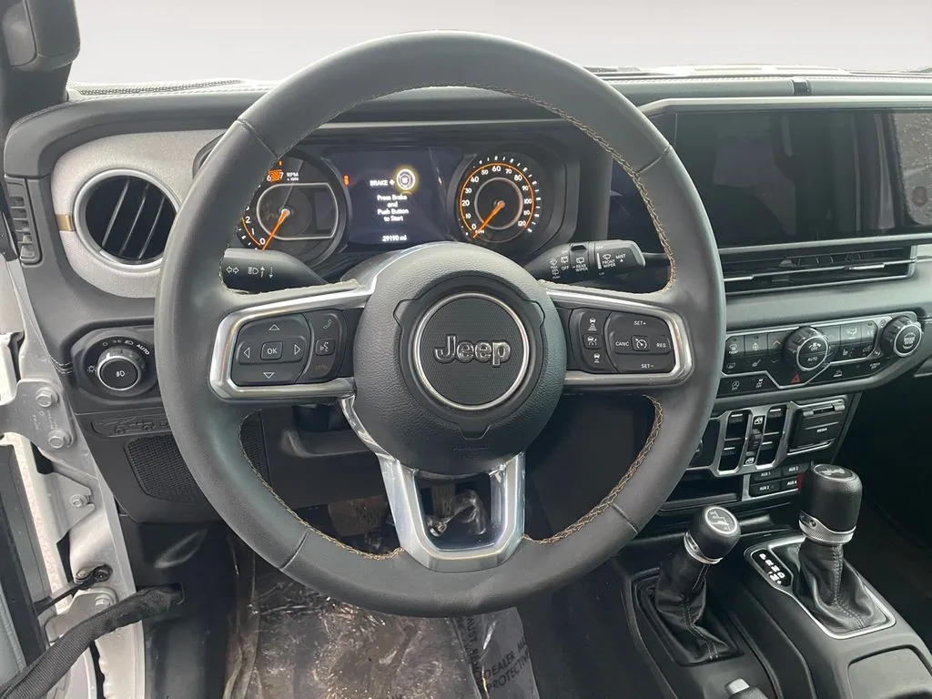 2024 Jeep Wrangler 4-Door Sahara - Photo 12