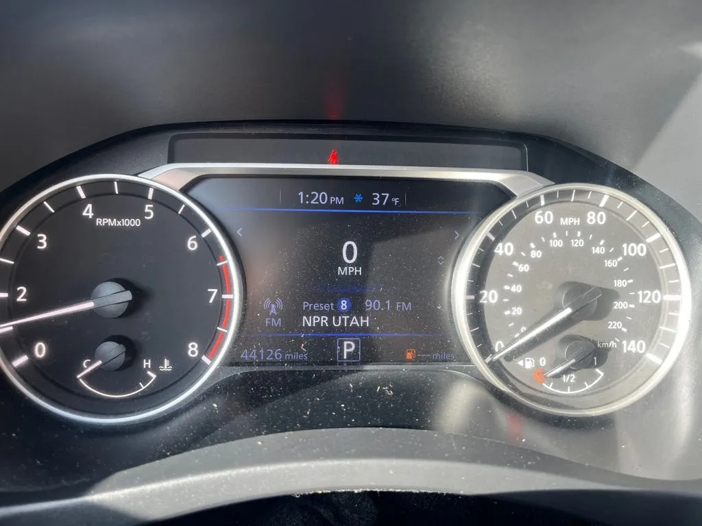 2022 Nissan Altima SV - Photo 22
