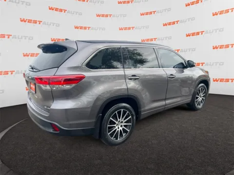 More photos of 2018 Toyota Highlander SE at West Auto Sales - Tooele, UT
