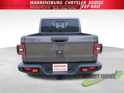 More photos of 2025 Jeep Gladiator Mojave at Warrensburg CDJR, MO