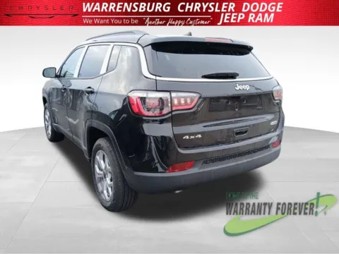 Another view of 2026 Jeep Compass Latitude for sale in Warrensburg, MO at Warrensburg CDJR