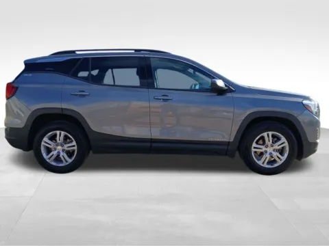 Photos of 2020 GMC Terrain SLE for sale in Warrensburg, MO at Warrensburg CDJR