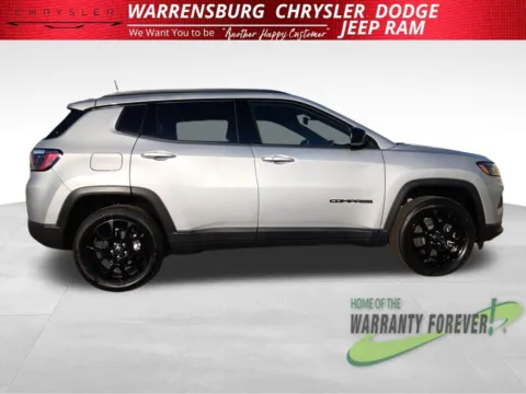 Photos of 2026 Jeep Compass Latitude for sale in Warrensburg, MO at Warrensburg CDJR