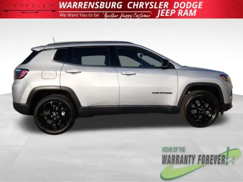Photos of 2026 Jeep Compass Latitude for sale in Warrensburg, MO at Warrensburg CDJR