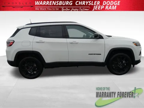 Photos of 2026 Jeep Compass Latitude for sale in Warrensburg, MO at Warrensburg CDJR