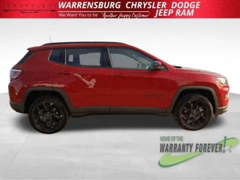 Photos of 2026 Jeep Compass Latitude for sale in Warrensburg, MO at Warrensburg CDJR