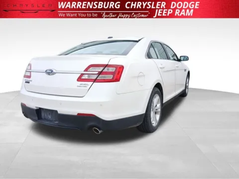 Photos of 2015 Ford Taurus SEL for sale in Warrensburg, MO at Warrensburg CDJR