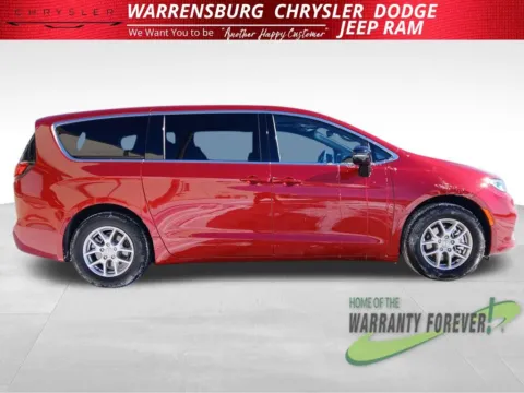 Photos of 2026 Chrysler Pacifica Select for sale in Warrensburg, MO at Warrensburg CDJR