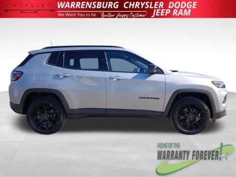 Photos of 2026 Jeep Compass Latitude for sale in Warrensburg, MO at Warrensburg CDJR