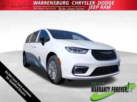 White 2026 Chrysler Pacifica Select for sale in Warrensburg, MO