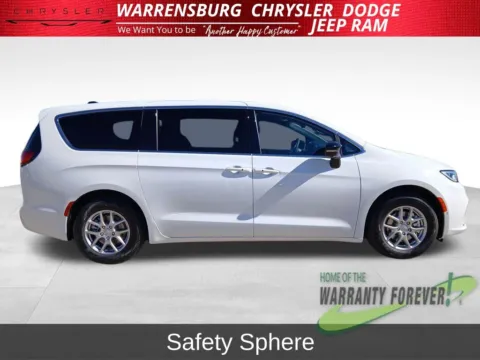 Photos of 2026 Chrysler Pacifica Select for sale in Warrensburg, MO at Warrensburg CDJR