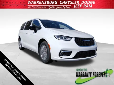 White 2026 Chrysler Pacifica Select for sale in Warrensburg, MO