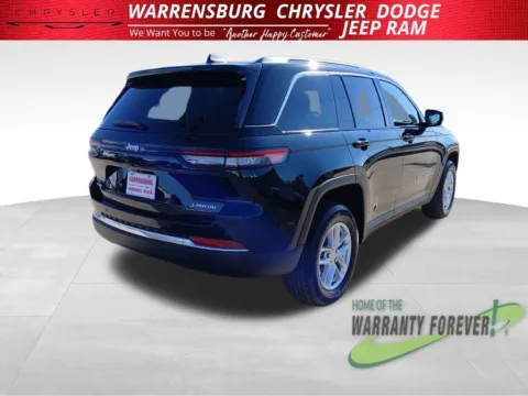 Another view of 2026 Jeep Grand Cherokee Laredo for sale in Warrensburg, MO at Warrensburg CDJR