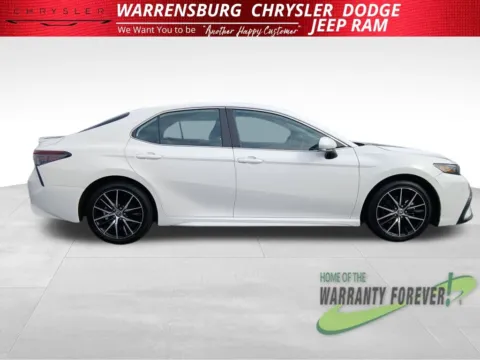 Photos of 2023 Toyota Camry SE for sale in Warrensburg, MO at Warrensburg CDJR