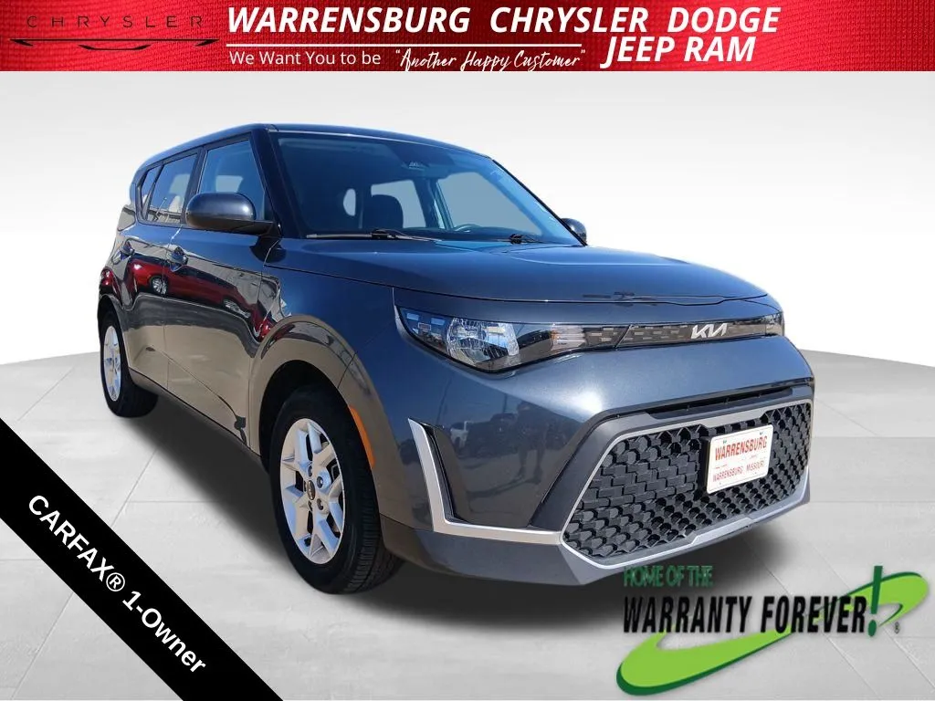 Used 2023 Kia Soul LX with VIN KNDJ23AU9P7885320 for sale in Kansas City