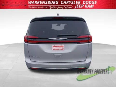 More photos of 2024 Chrysler Pacifica Touring L at Warrensburg CDJR, MO