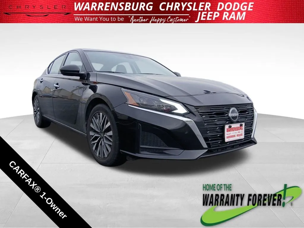 Used 2024 Nissan Altima SV with VIN 1N4BL4DV5RN349044 for sale in Kansas City