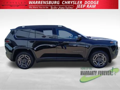 Photos of 2026 Jeep Cherokee Laredo for sale in Warrensburg, MO at Warrensburg CDJR