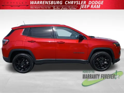 Photos of 2025 Jeep Compass Latitude for sale in Warrensburg, MO at Warrensburg CDJR
