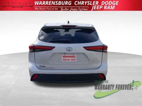 More photos of 2023 Toyota Highlander L at Warrensburg CDJR, MO