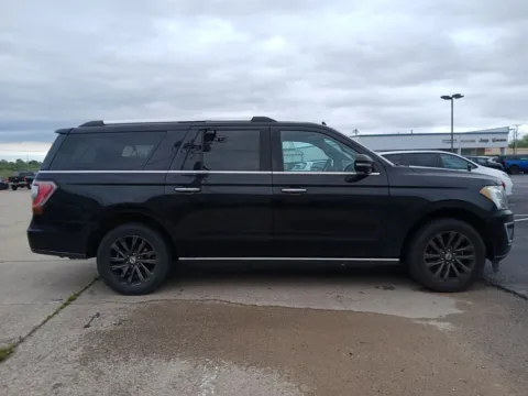 Photos of 2020 Ford Expedition Max Limited for sale in Warrensburg, MO at Warrensburg CDJR