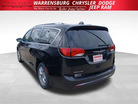 More photos of 2017 Chrysler Pacifica Touring L Plus at Warrensburg CDJR, MO
