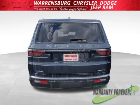 More photos of 2022 Jeep Wagoneer Series III at Warrensburg CDJR, MO