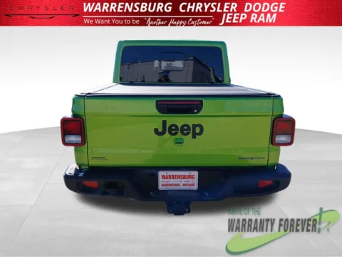 More photos of 2025 Jeep Gladiator High Tide at Warrensburg CDJR, MO
