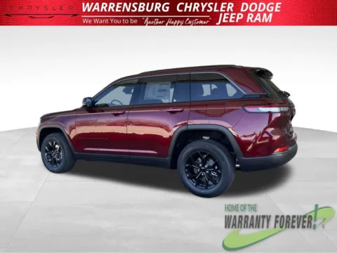 More photos of 2026 Jeep Grand Cherokee Laredo Altitude at Warrensburg CDJR, MO