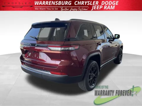 Photos of 2026 Jeep Grand Cherokee Laredo Altitude for sale in Warrensburg, MO at Warrensburg CDJR
