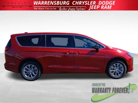 Photos of 2027 Chrysler Pacifica Select for sale in Warrensburg, MO at Warrensburg CDJR