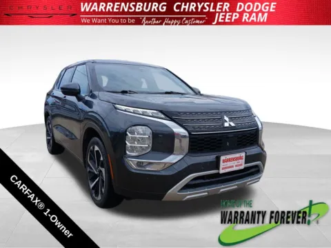 Blue 2024 Mitsubishi Outlander SE for sale in Warrensburg, MO