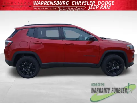 Photos of 2026 Jeep Compass Latitude for sale in Warrensburg, MO at Warrensburg CDJR