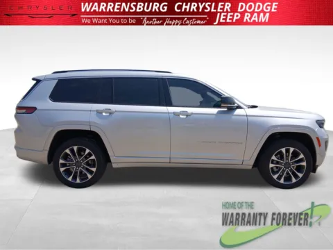 Another view of 2021 Jeep Grand Cherokee L Overland for sale in Warrensburg, MO at Warrensburg CDJR