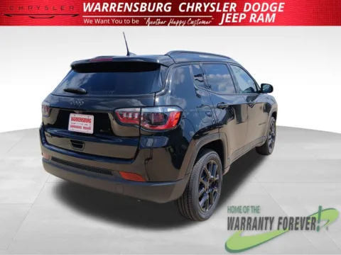 More photos of 2026 Jeep Compass Latitude at Warrensburg CDJR, MO